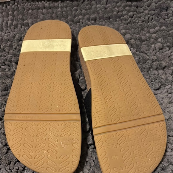 Message Mullen Slide Sandals - Picture 3 of 6